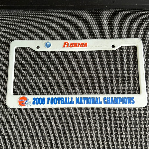 Vintage University of Florida license plate frame - Picture 1 of 1